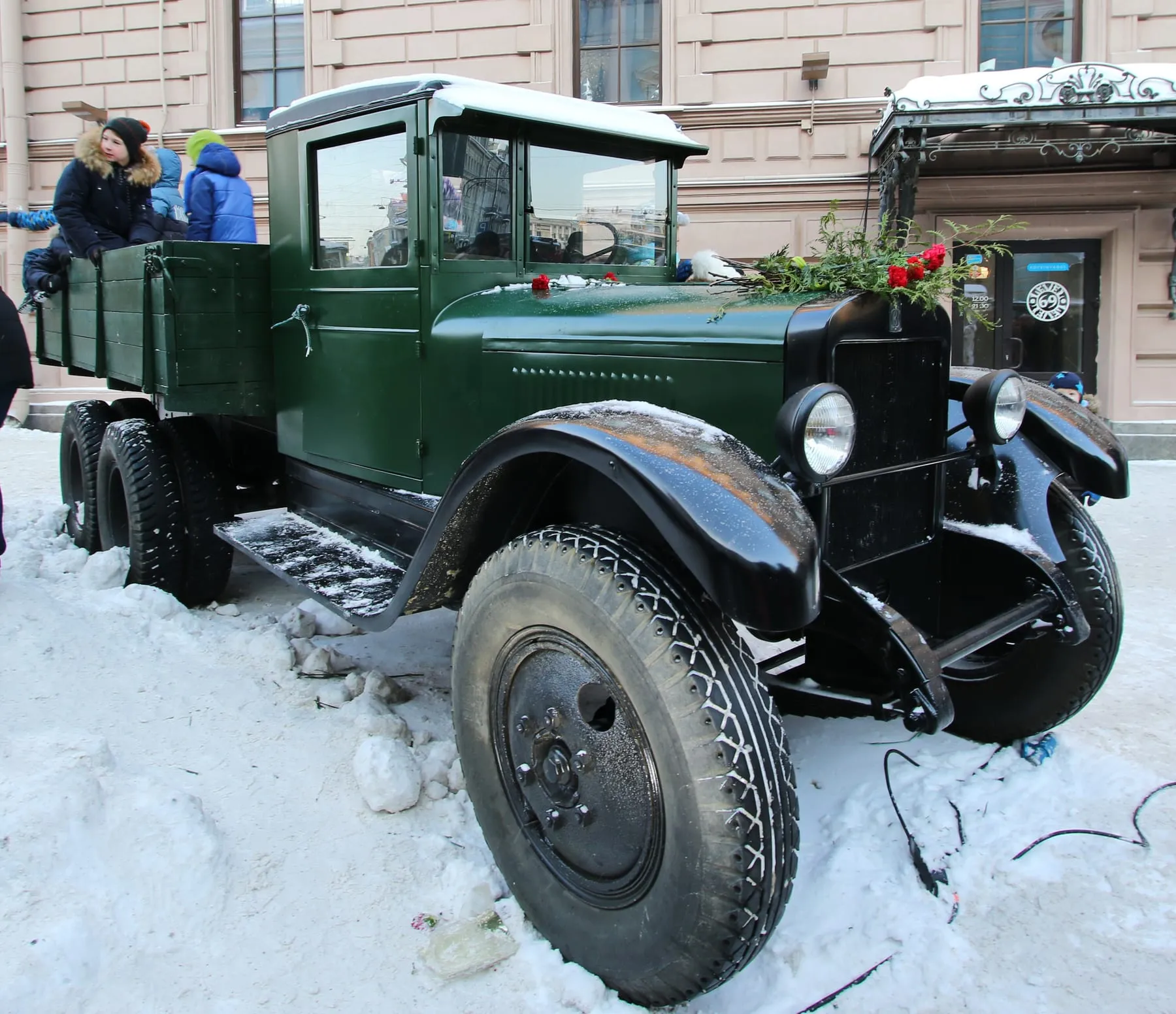 ЗИС-6 на выставке техники блокадного Ленинграда