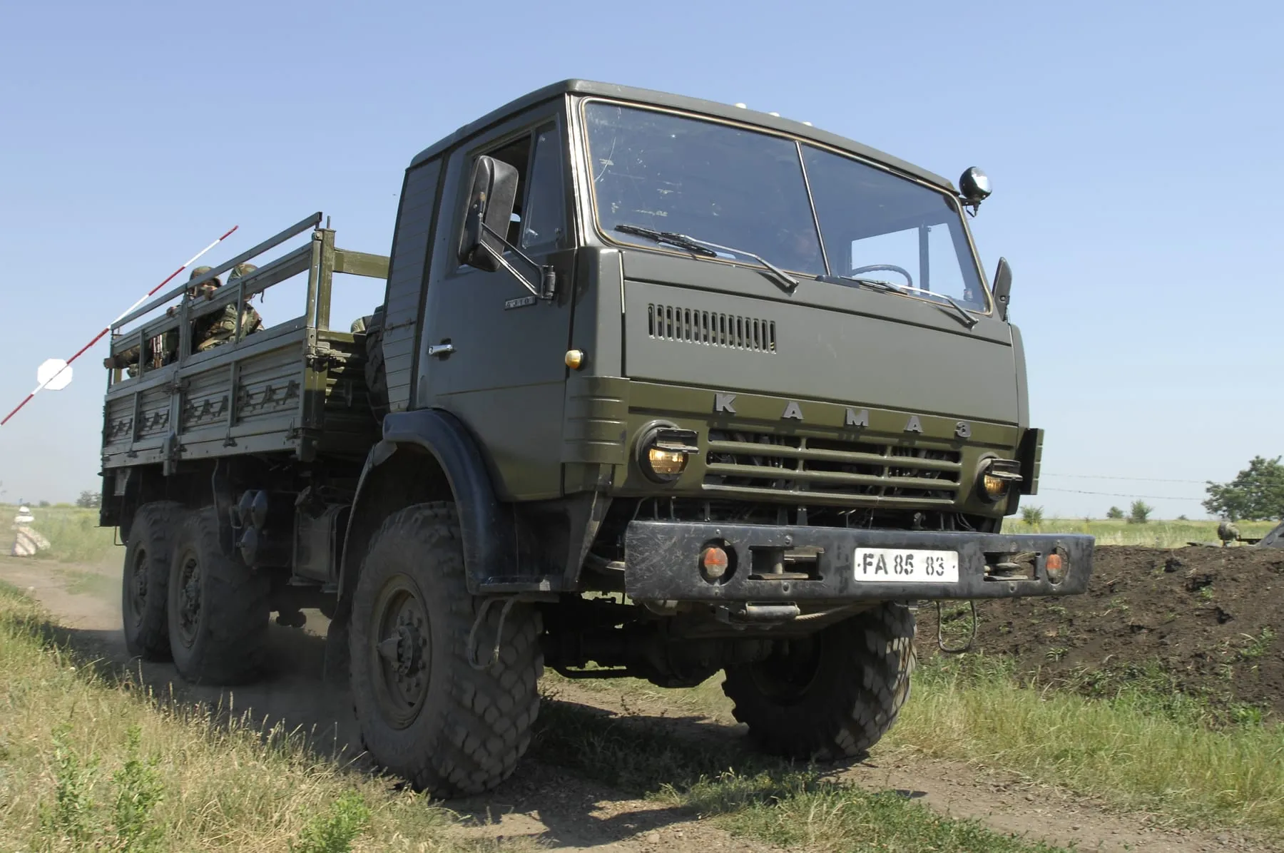Бортовой КамАЗ-4310 на учениях миротворческого батальона Национальной армии Молдовы, 2011 год