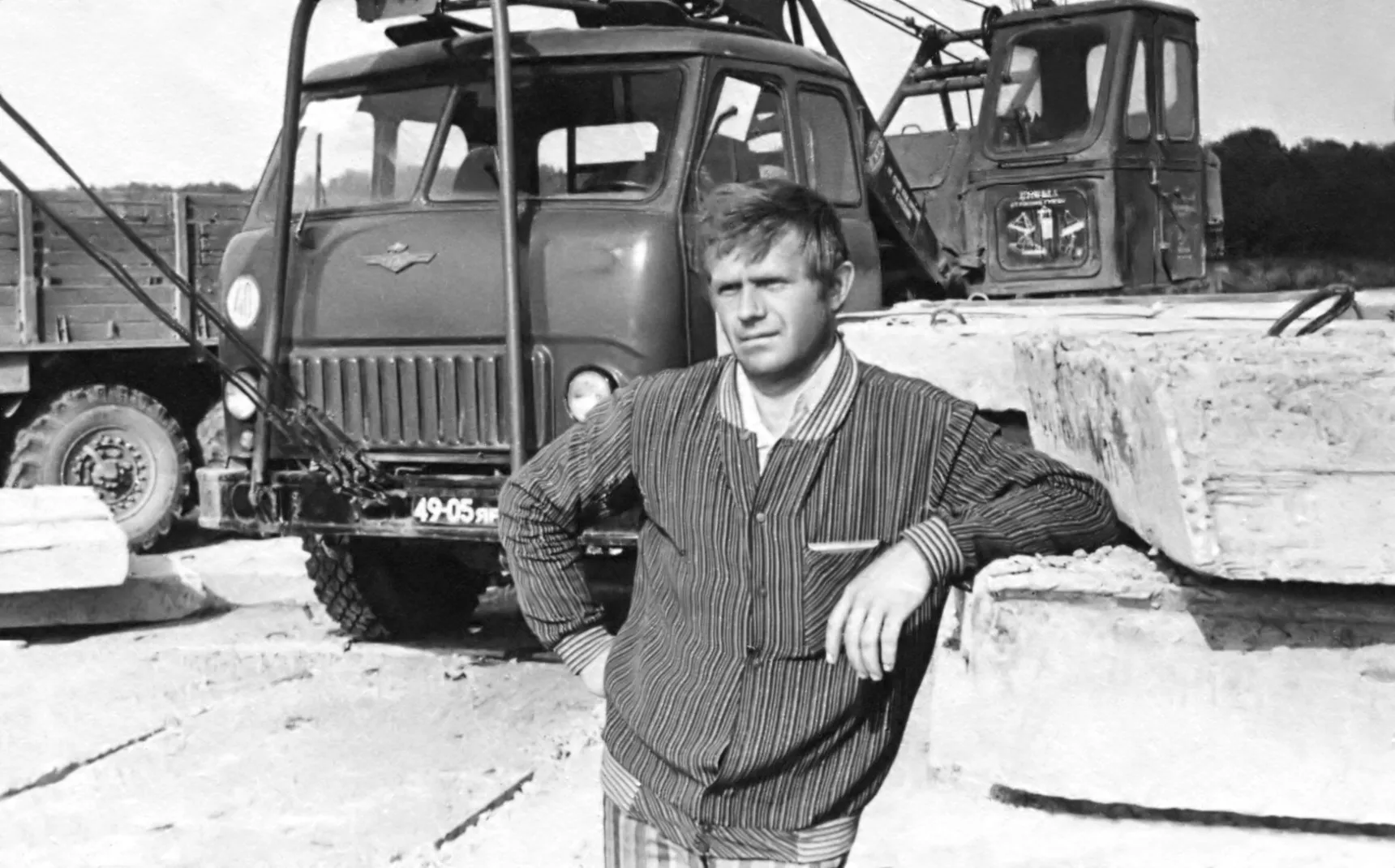 Бортовой МАЗ-500 первой серии с решёткой из вертикальных рёбер, 1977 год