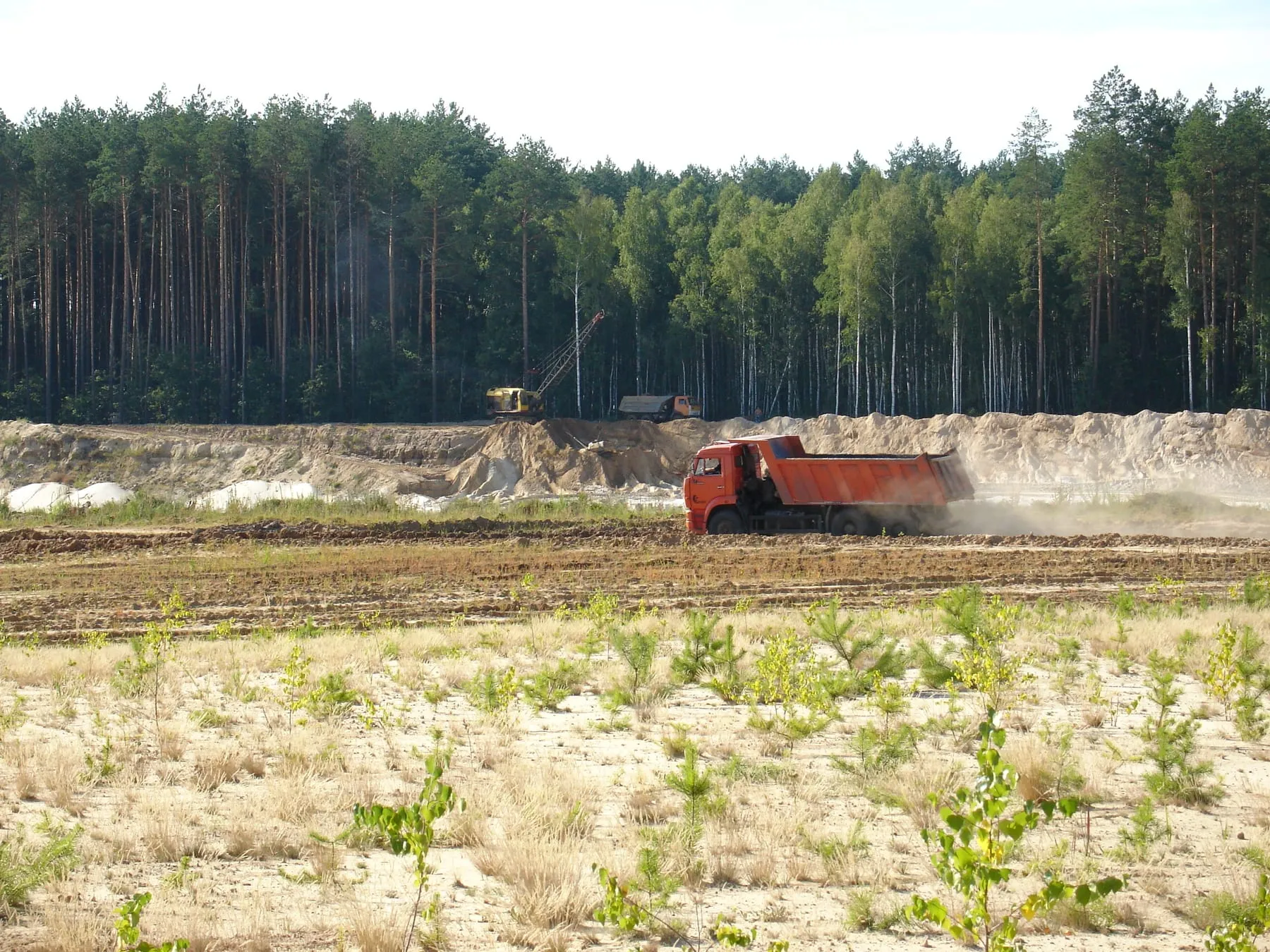 КамАЗ-6520 в песчаном карьере в Олешне, Черниговская область
