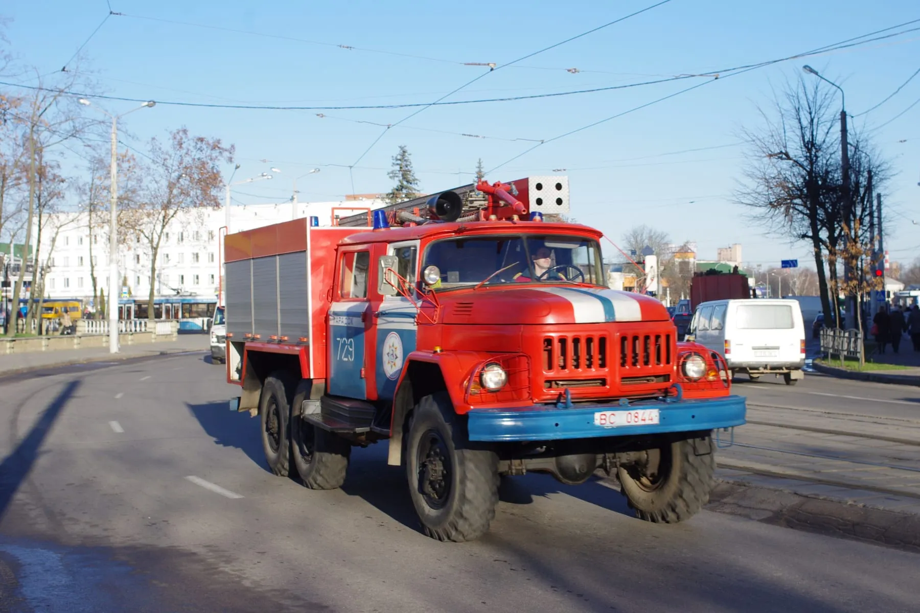 Пожарная автоцистерна на шасси ЗИЛ-131