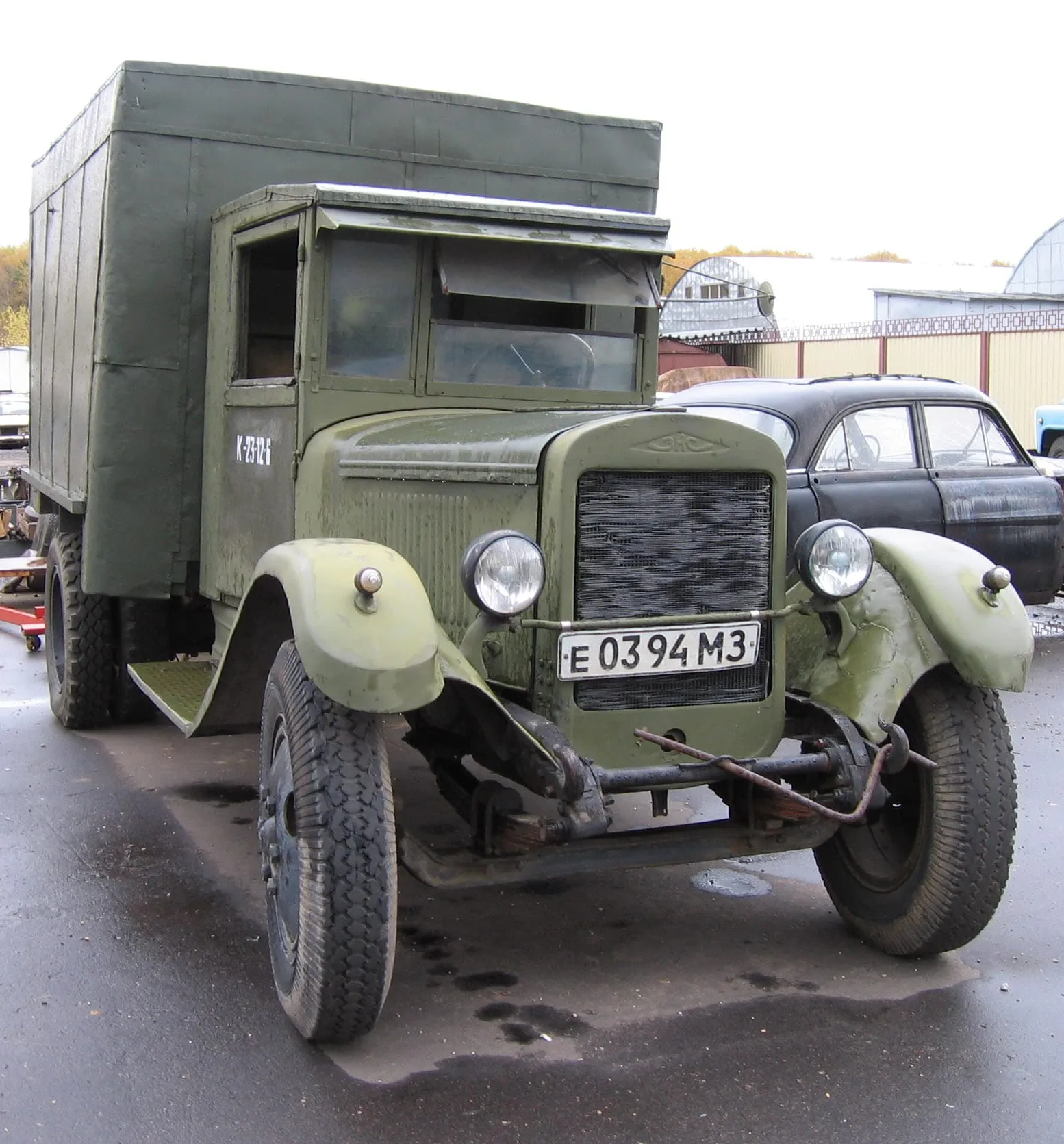 Трёхтонка ЗИС-5 с бортовой платформой